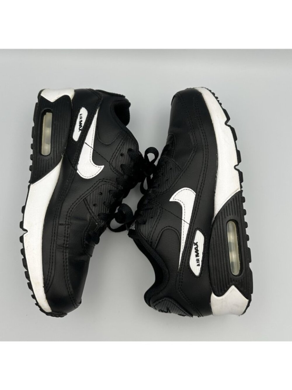 Nike Air Max 90 Youth Size 5.5Y Leather GS Black White Shoes Sneakers CD6864-010 - Picture 6 of 13